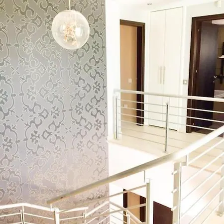 Artemis Villa Larnaca